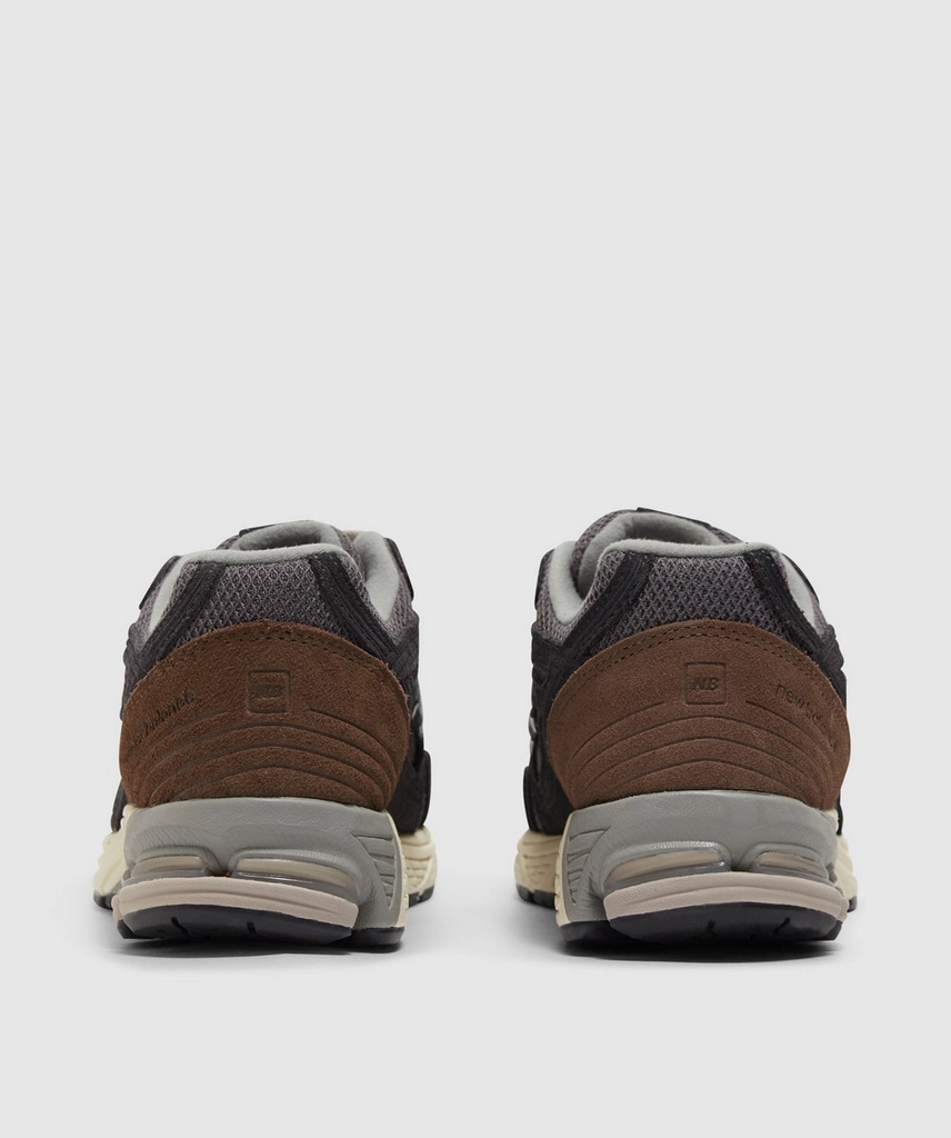 New Balance 1906 sneaker